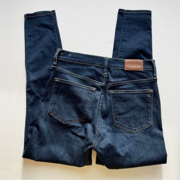 Madewell 10" High Rise Skinny Jean in Woodland Wash 29 - Picture 4 of 9